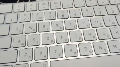 Лазерне гравіювання клавіатури Apple Magic Keyboard 2 у Львові Лазерне гравіювання клавіатури Apple Magic Keyboard 2 у Львові