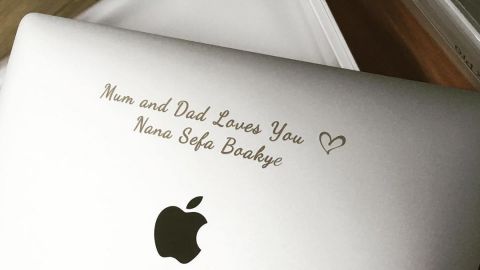 Лазерне гравіювання MacBook у Львові Лазерне гравіювання MacBook у Львові