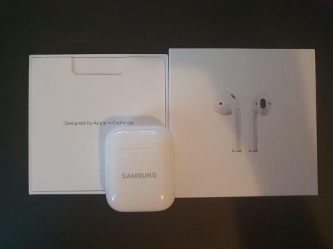 Лазерне гравіювання навушників Apple AirPods 2 у Львові Лазерне гравіювання навушників Apple AirPods 2 у Львові